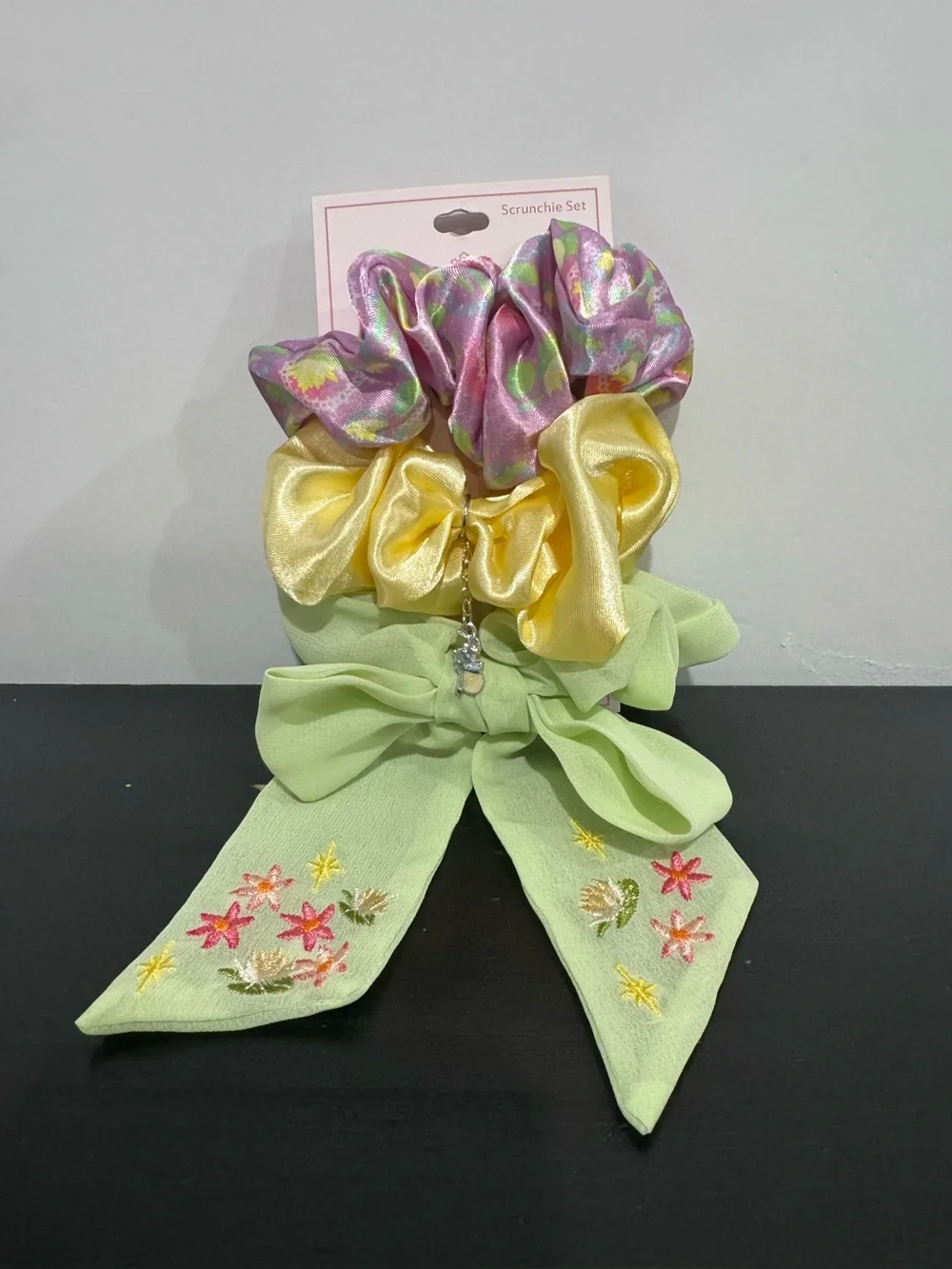 Disney The Princess and the Frog Tiana Scrunchy Set